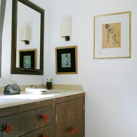 Tropezian Arty House * Сен-Тропе